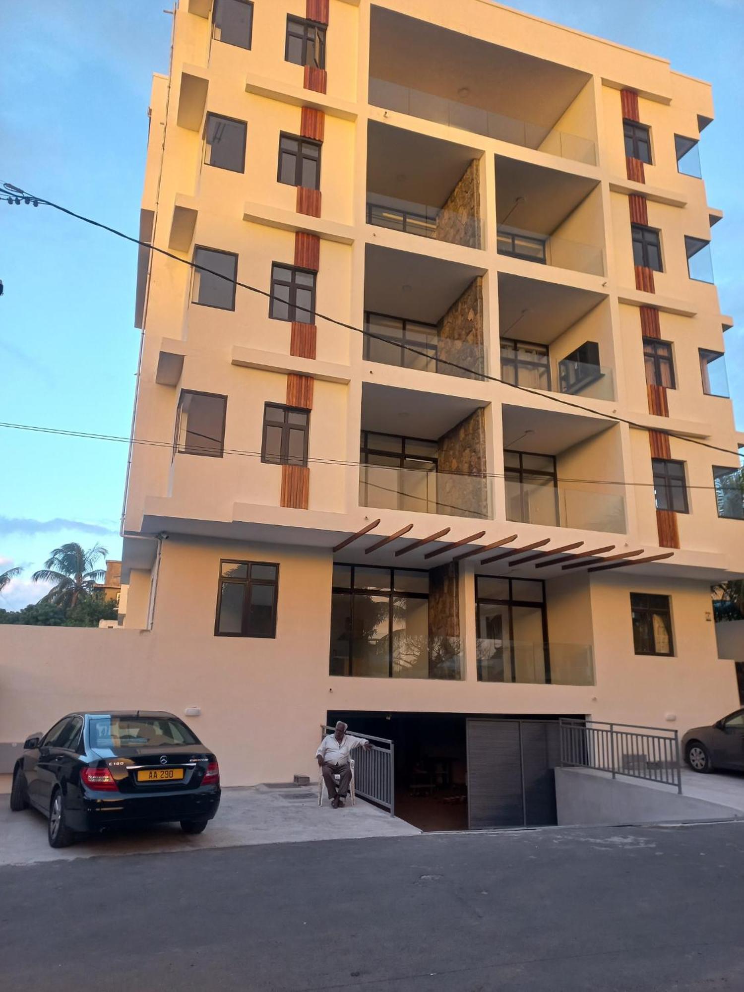 Kensington Square Luxury Apartment Flic en Flac Ngoại thất bức ảnh